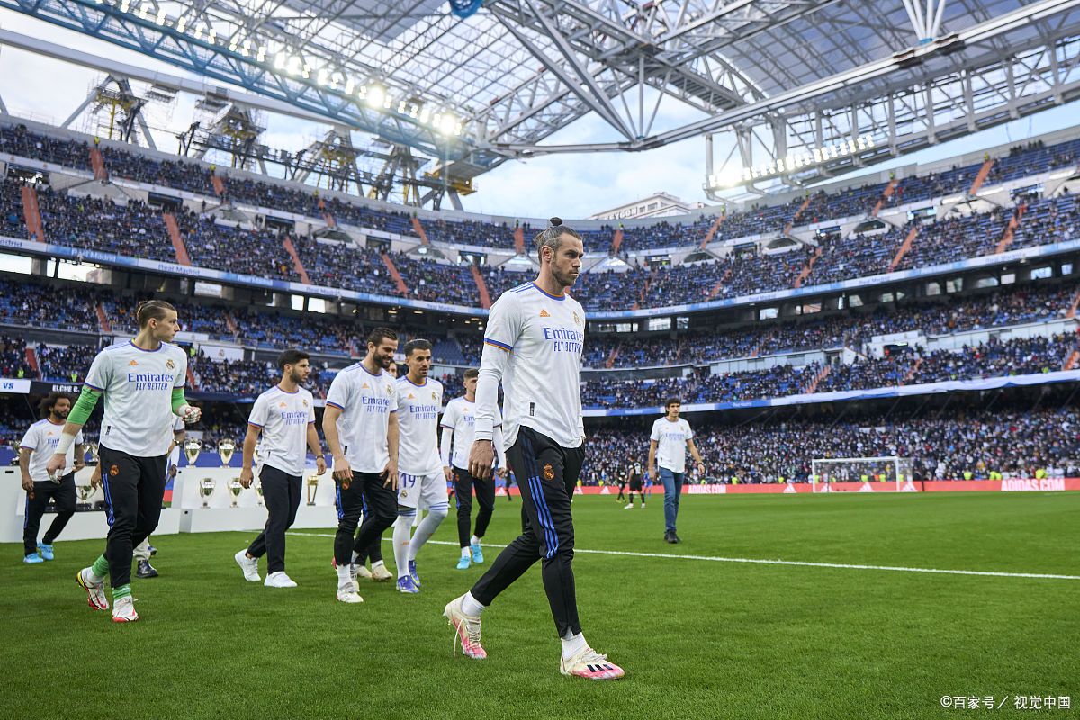 包含皇家社会集结日外线爆发，志在西甲名次提升，引发热议，身体对抗强度拉满的词条